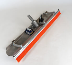 Bull Float With Praying Mantis Motorized Brush Lift